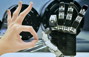 人形机器人量产关键零部件亮相，覆盖灵巧手关节与智能电池